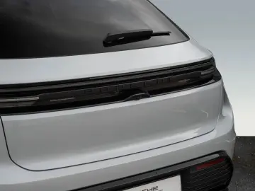 PORSCHE Macan Electric Turbo Burmester HeadUp InnoDrive