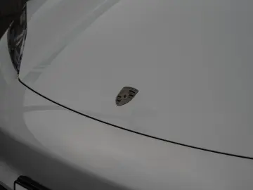 PORSCHE Macan Electric Turbo Burmester HeadUp InnoDrive