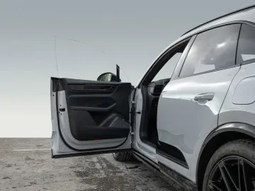 PORSCHE Macan Electric Turbo Burmester HeadUp InnoDrive