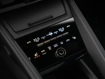 PORSCHE Macan Electric Turbo Burmester HeadUp InnoDrive