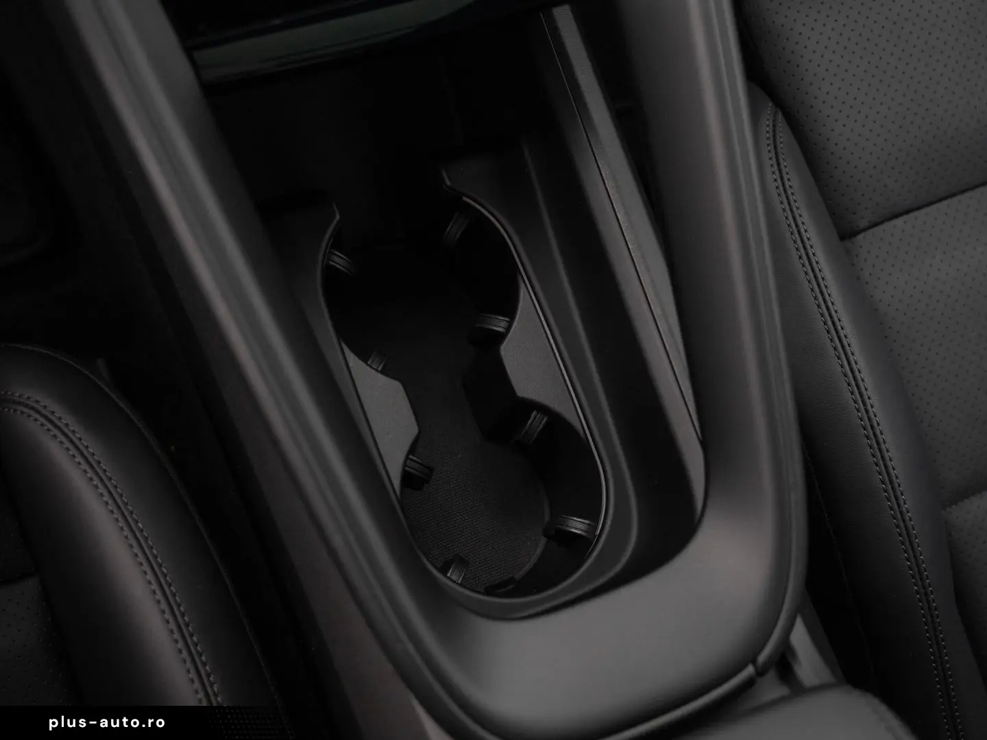 PORSCHE Macan Electric Turbo Burmester HeadUp InnoDrive