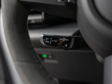 PORSCHE Macan Electric Turbo Burmester HeadUp InnoDrive