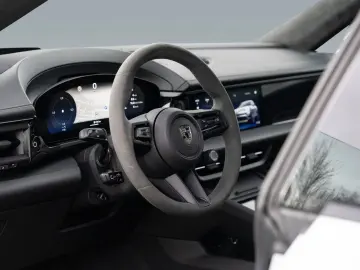 PORSCHE Macan Electric Turbo Burmester HeadUp InnoDrive