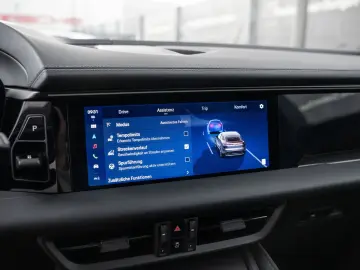 PORSCHE Macan Electric Turbo Burmester HeadUp InnoDrive