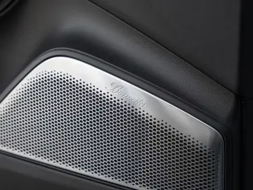 PORSCHE Macan Electric Turbo Burmester HeadUp InnoDrive