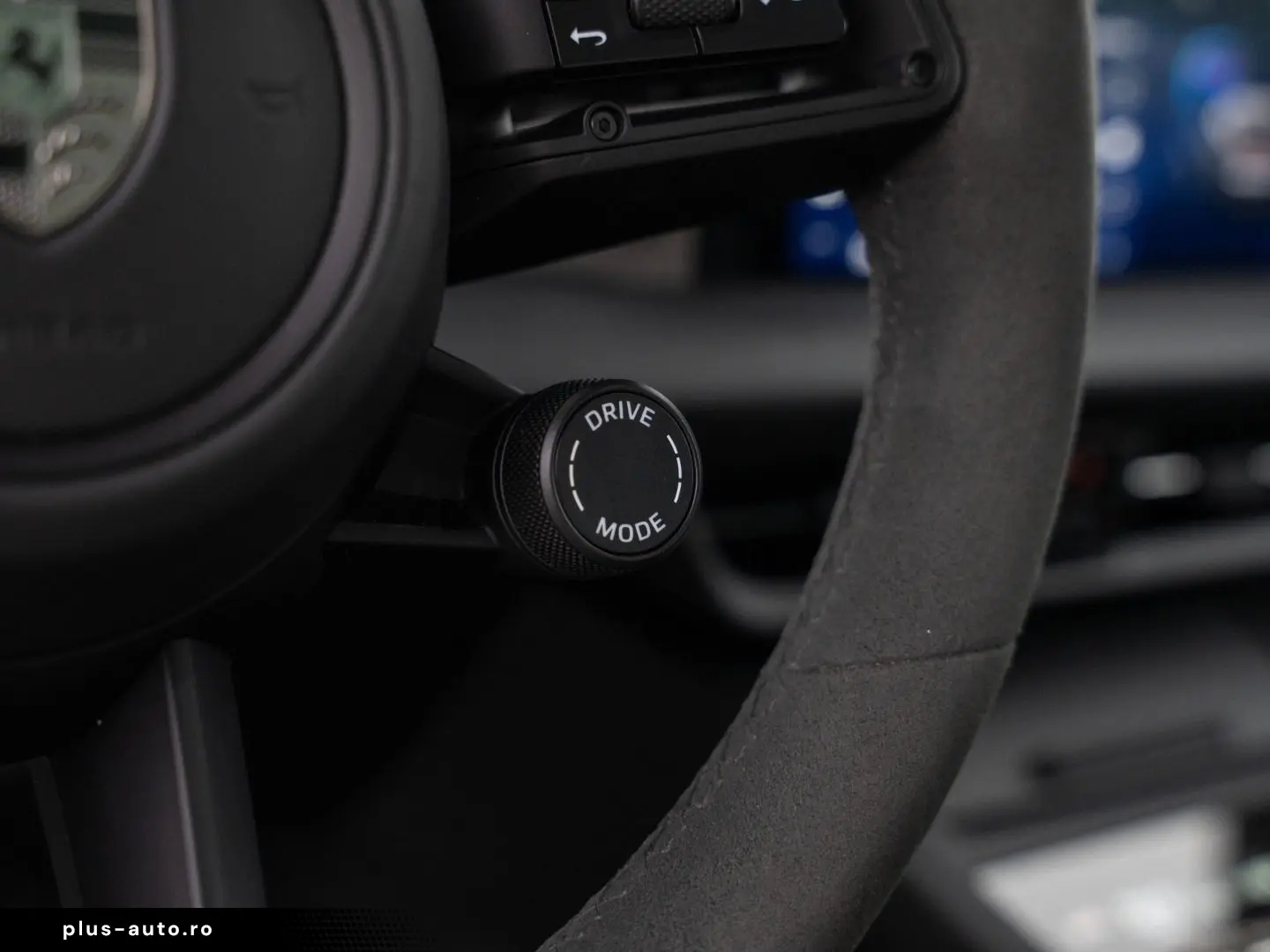 PORSCHE Macan Electric Turbo Burmester HeadUp InnoDrive