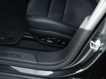 PORSCHE Taycan GTS Sport Turismo InnoDrive Panodach BOSE