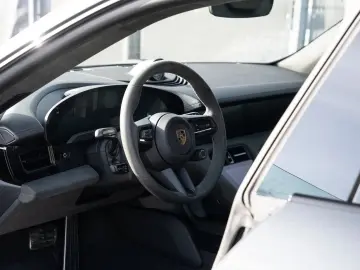 PORSCHE Taycan GTS Sport Turismo InnoDrive Panodach BOSE