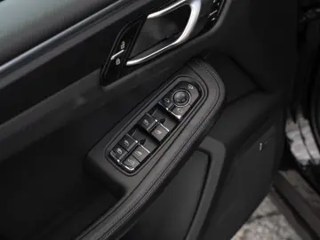 PORSCHE Macan Panorama Dachsystem 14 Wege Sitze BOSE