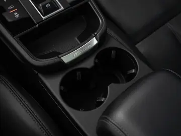 PORSCHE Macan Panorama Dachsystem 14 Wege Sitze BOSE