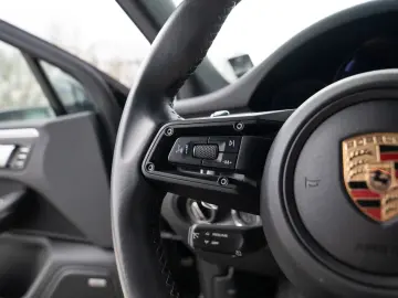 PORSCHE Macan Panorama Dachsystem 14 Wege Sitze BOSE