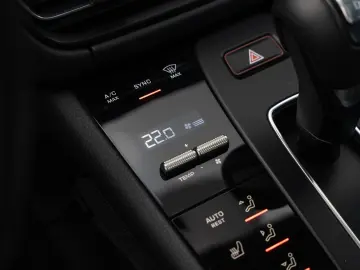 PORSCHE Macan Panorama Dachsystem 14 Wege Sitze BOSE