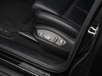 PORSCHE Macan Panorama Dachsystem 14 Wege Sitze BOSE