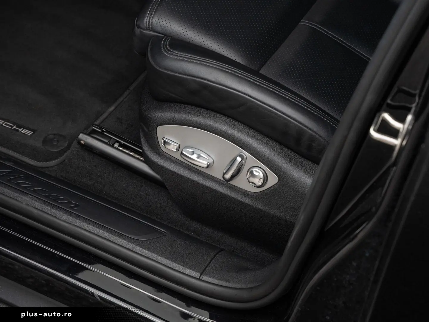 PORSCHE Macan Panorama Dachsystem 14 Wege Sitze BOSE