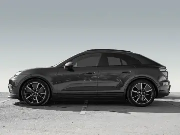 PORSCHE Macan 4 AHK Sport Chrono Paket Luftfederung