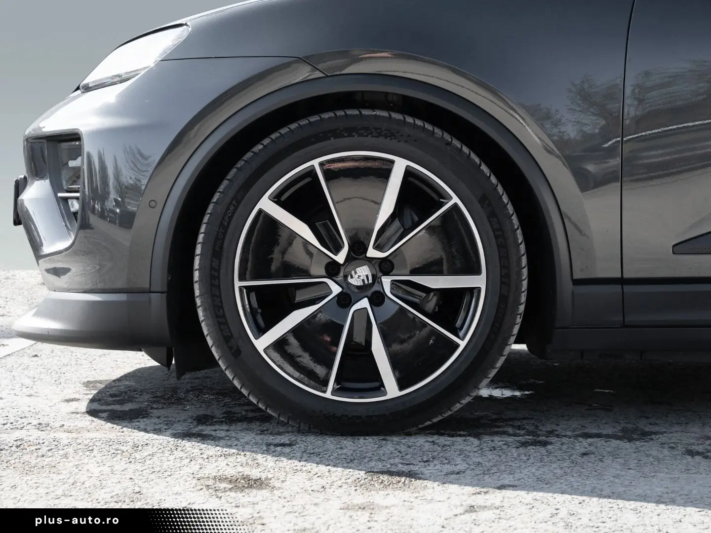 PORSCHE Macan 4 AHK Sport Chrono Paket Luftfederung