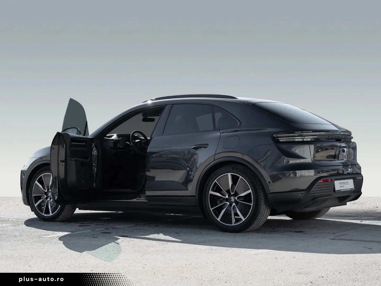 PORSCHE Macan 4 AHK Sport Chrono Paket Luftfederung