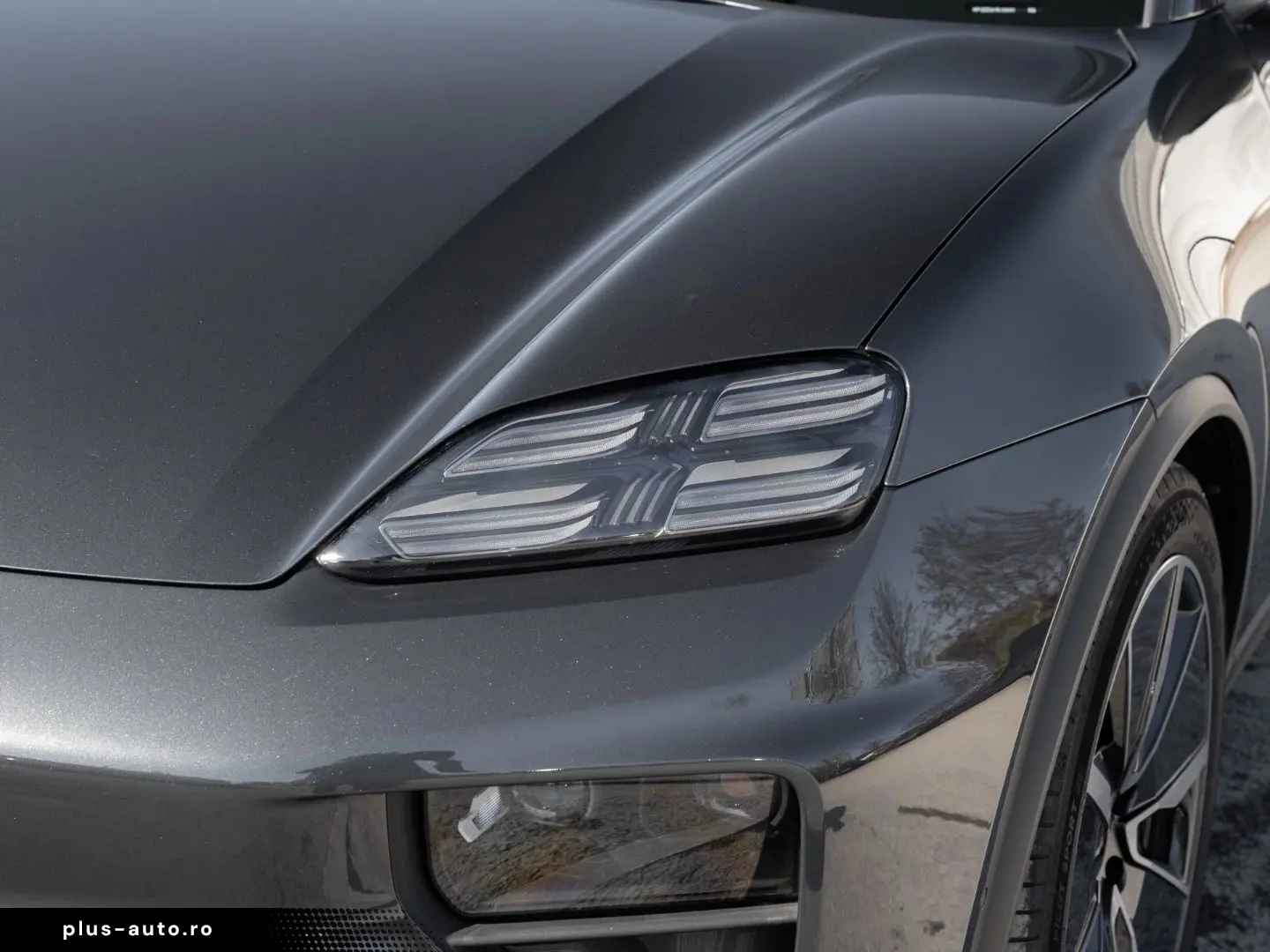 PORSCHE Macan 4 AHK Sport Chrono Paket Luftfederung