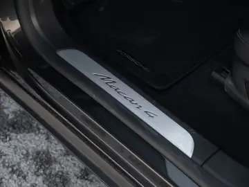 PORSCHE Macan 4 AHK Sport Chrono Paket Luftfederung