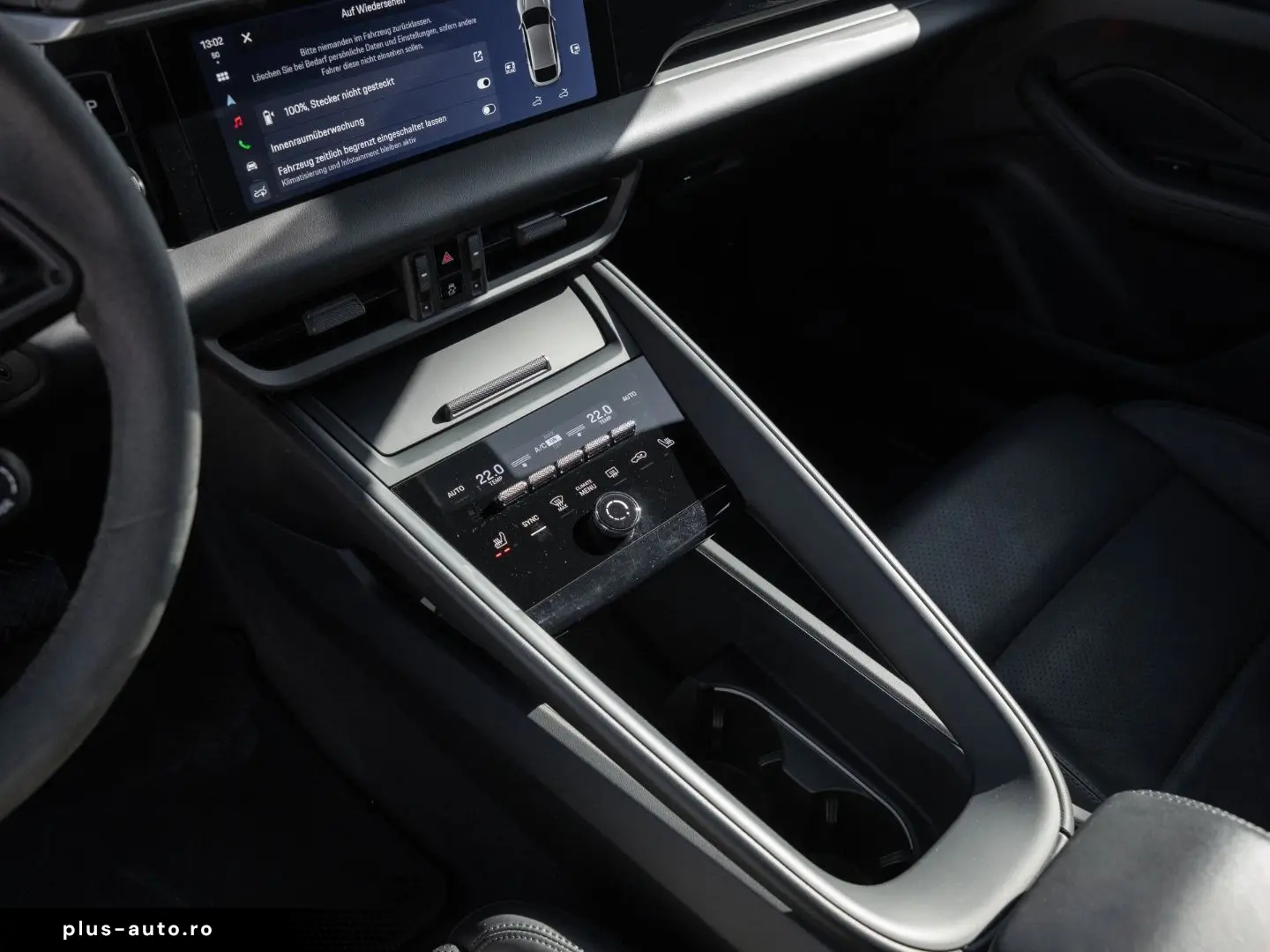 PORSCHE Macan 4 AHK Sport Chrono Paket Luftfederung