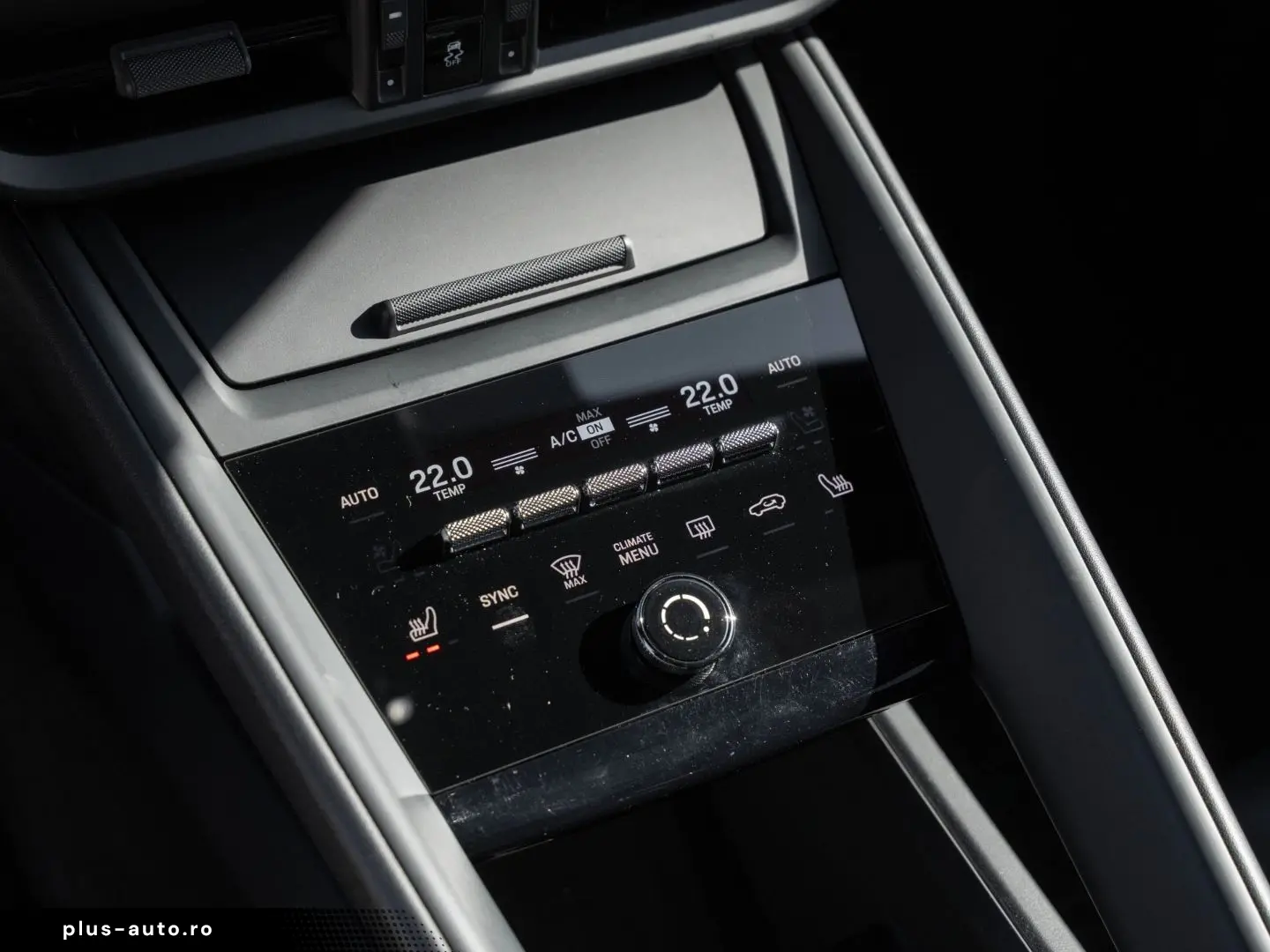 PORSCHE Macan 4 AHK Sport Chrono Paket Luftfederung