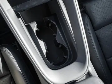 PORSCHE Macan 4 AHK Sport Chrono Paket Luftfederung