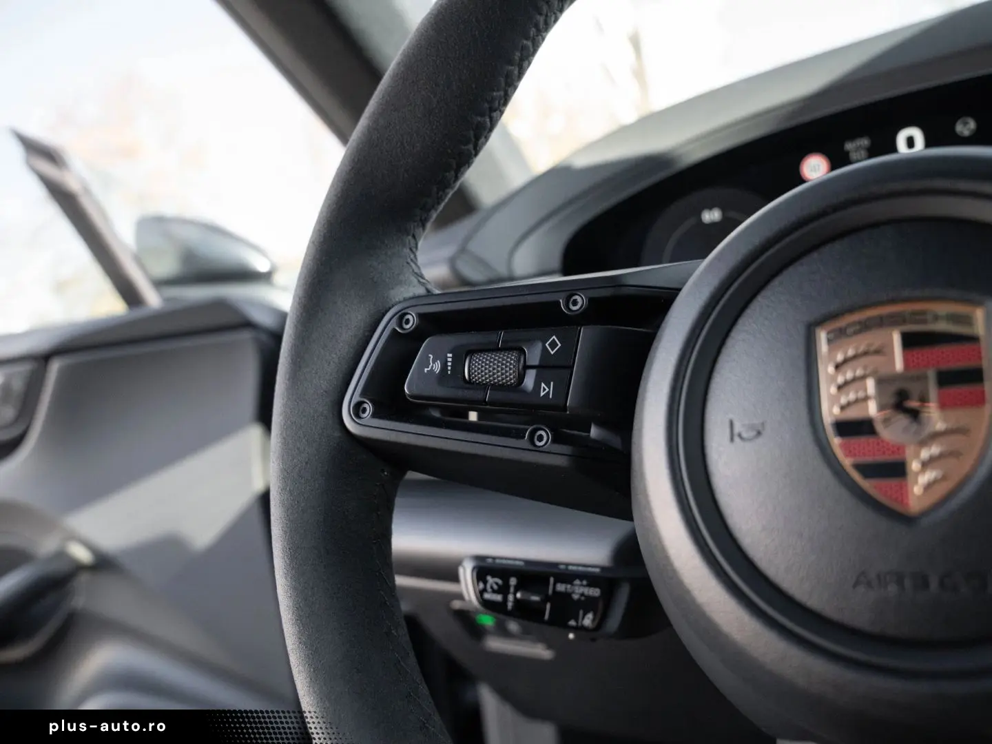 PORSCHE Macan 4 AHK Sport Chrono Paket Luftfederung