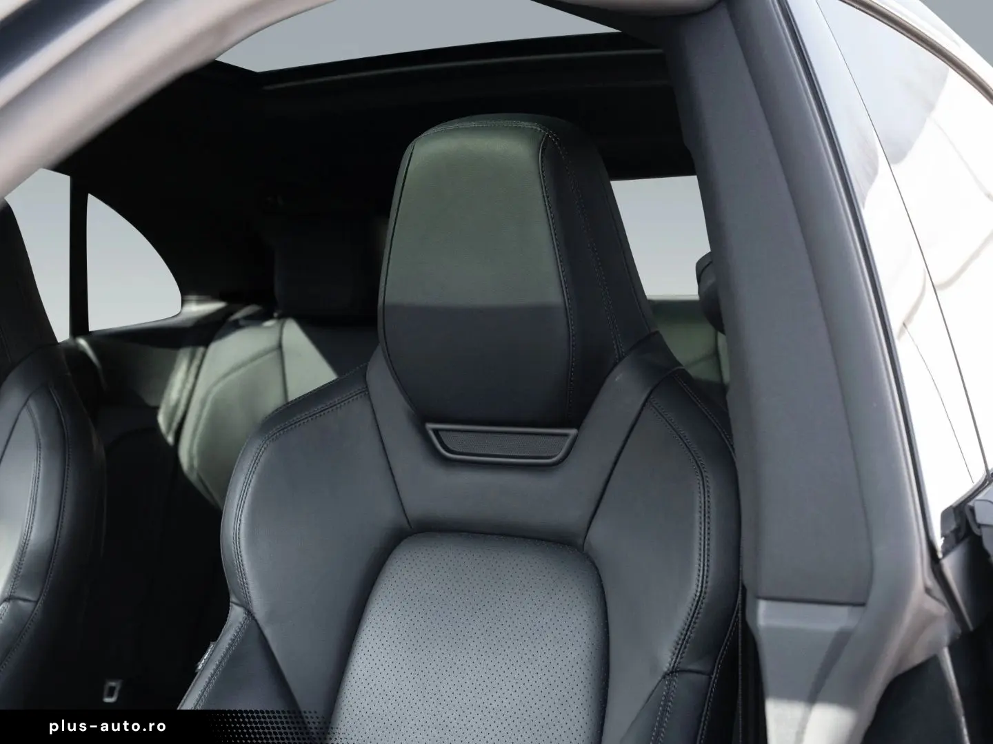 PORSCHE Macan 4 AHK Sport Chrono Paket Luftfederung