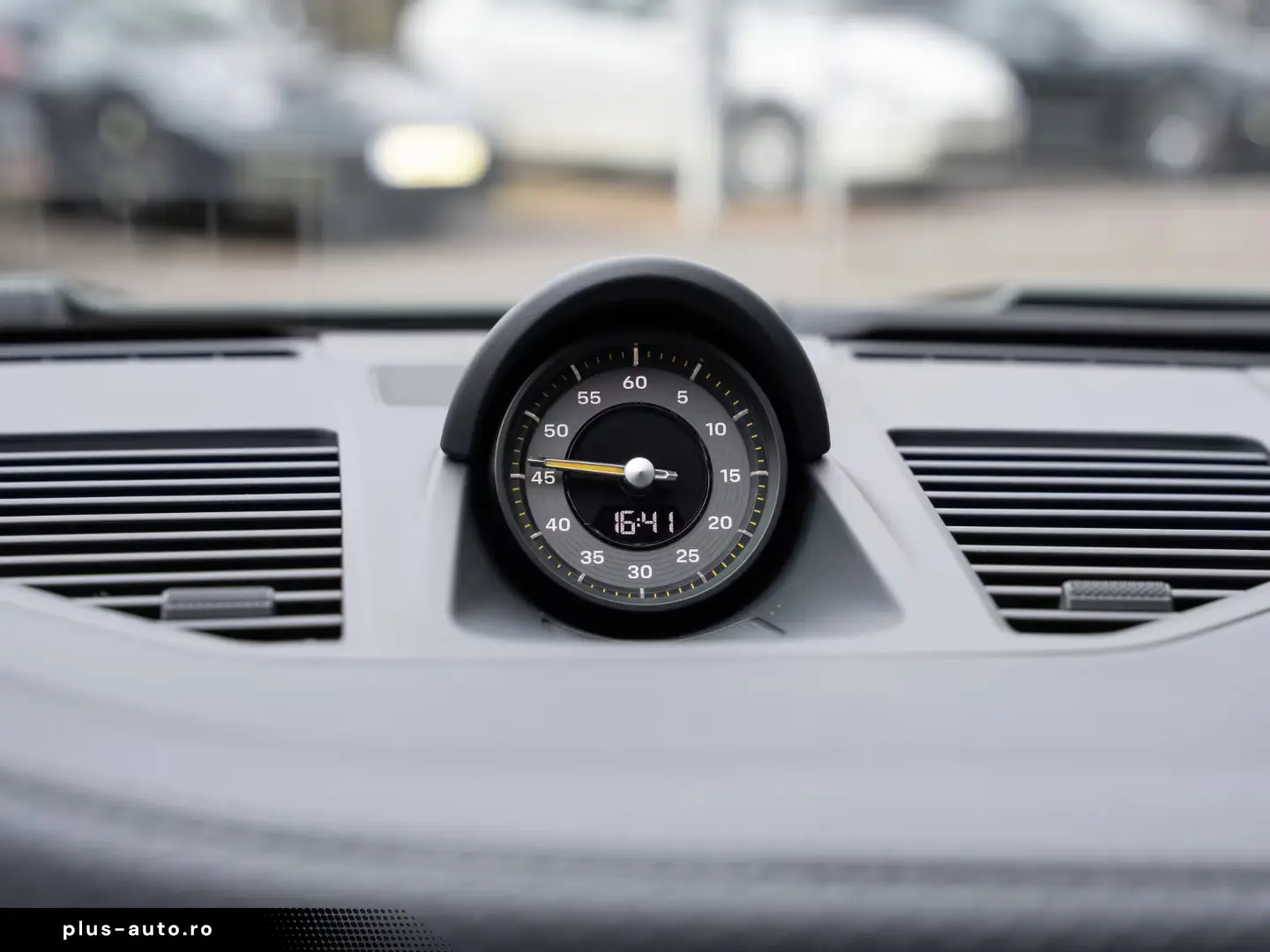 Porsche 992-2 (911) GT3 with Touring package