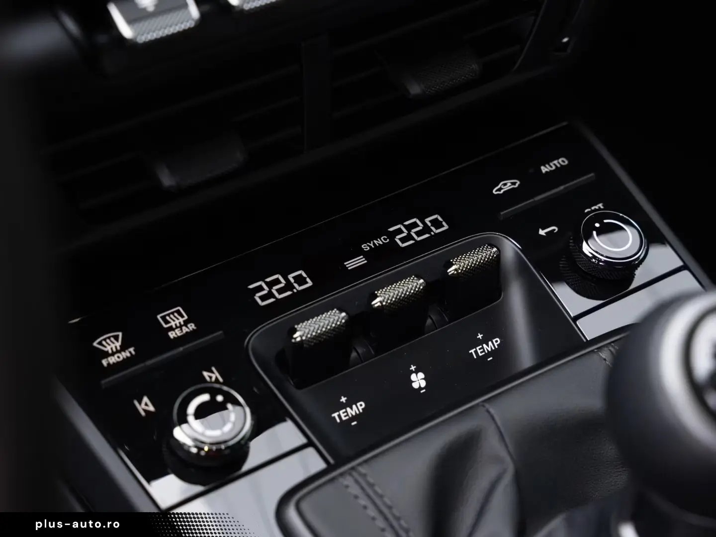 Porsche 992-2 (911) GT3 with Touring package