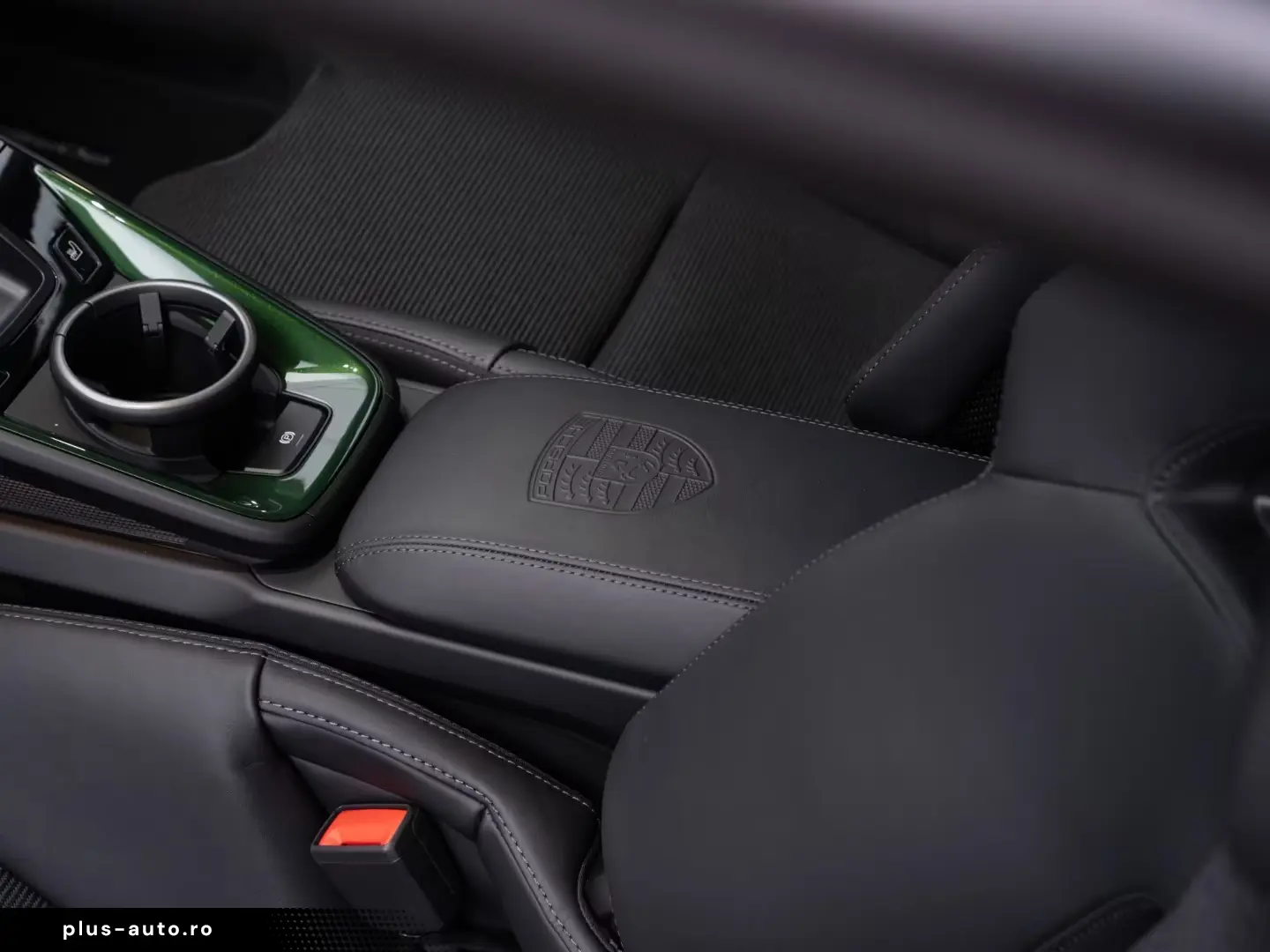 Porsche 992-2 (911) GT3 with Touring package