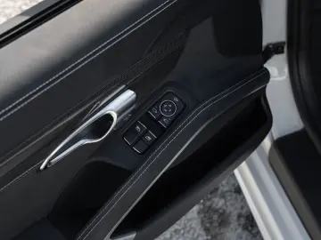 PORSCHE Boxster GTS 4.0 PDK CarPlay BOSE Navi LED