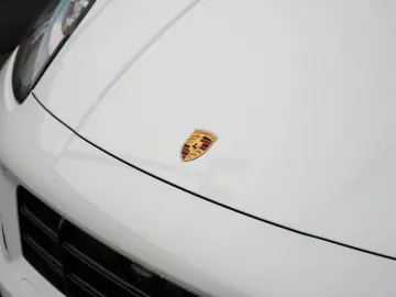 PORSCHE Cayenne Coupe Platinum Edition AHK Burmester