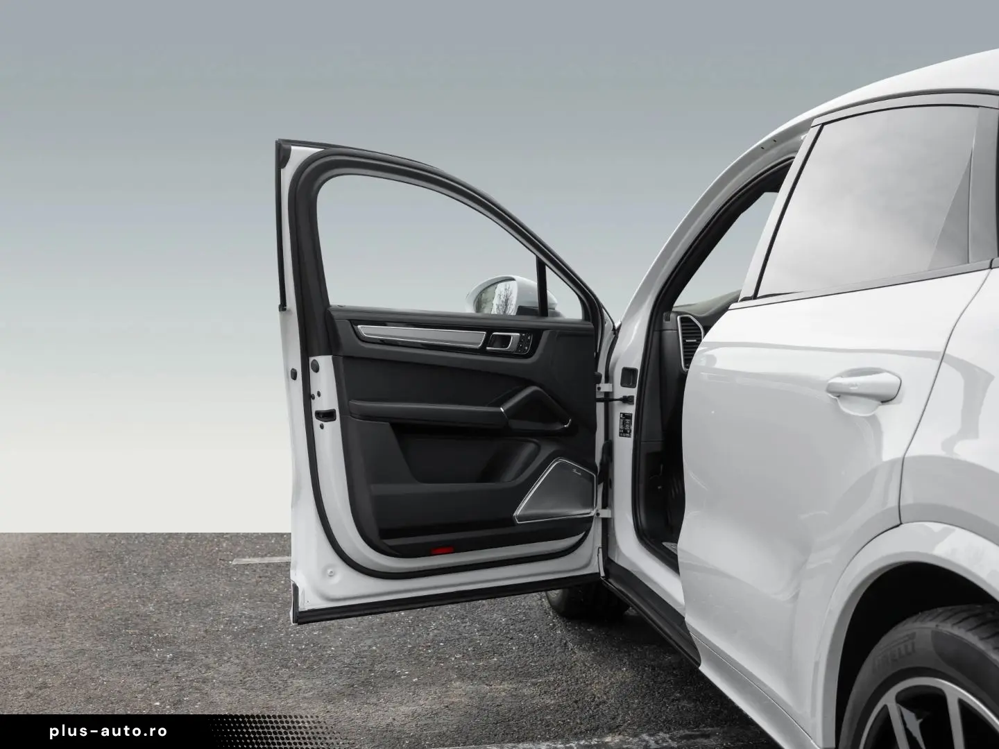 PORSCHE Cayenne Coupe Platinum Edition AHK Burmester