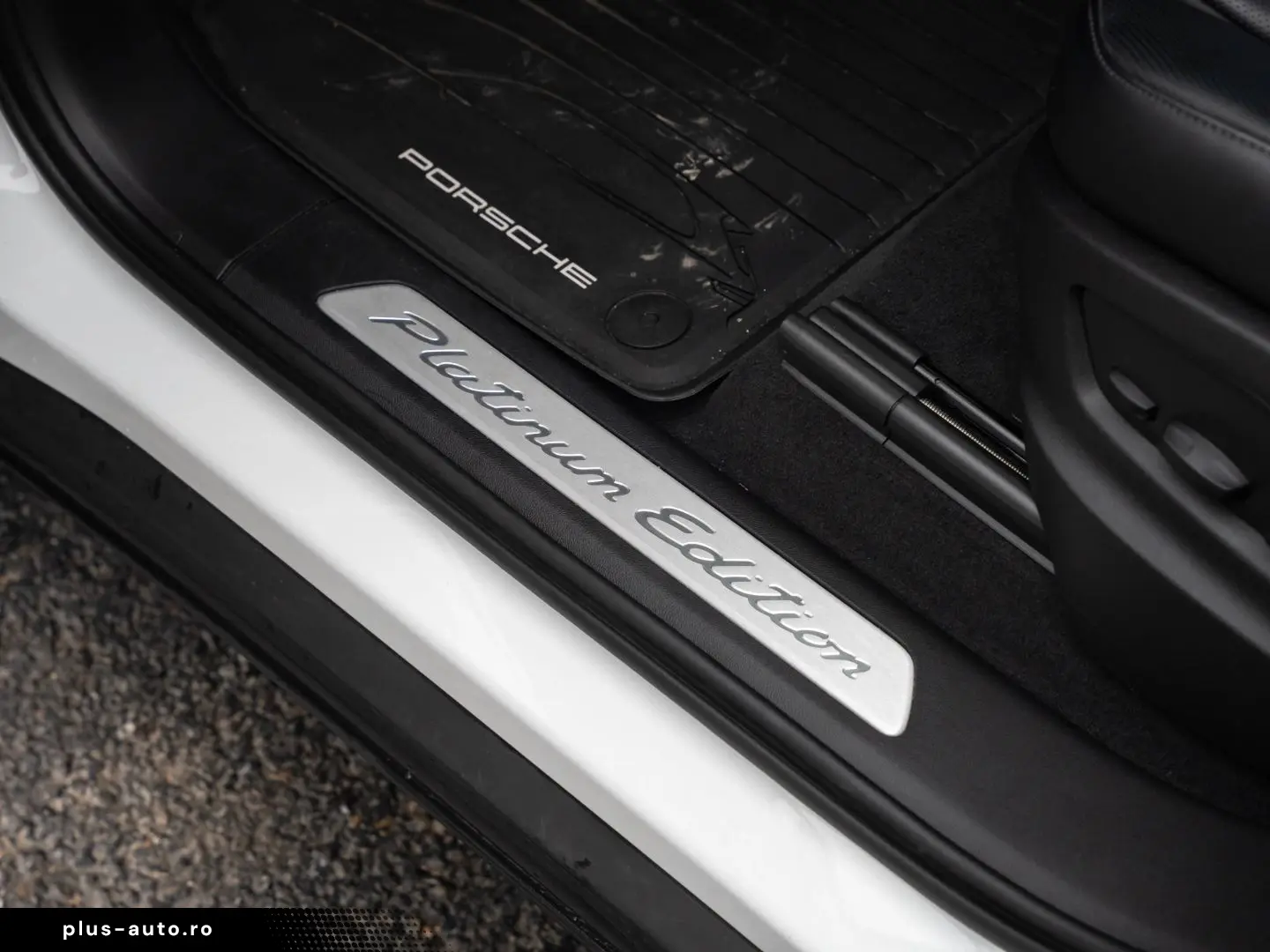 PORSCHE Cayenne Coupe Platinum Edition AHK Burmester