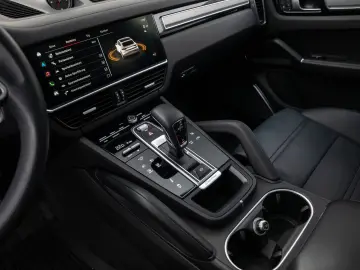 PORSCHE Cayenne Coupe Platinum Edition AHK Burmester