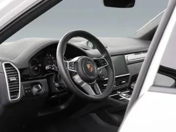 PORSCHE Cayenne Coupe Platinum Edition AHK Burmester