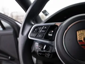 PORSCHE Cayenne Coupe Platinum Edition AHK Burmester