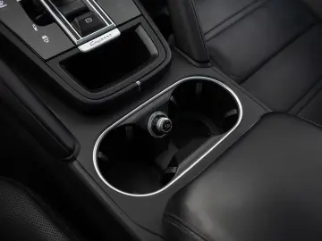 PORSCHE Cayenne Coupe Platinum Edition AHK Burmester