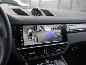 PORSCHE Cayenne Coupe Platinum Edition AHK Burmester