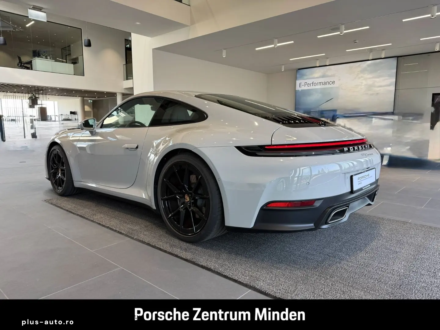 PORSCHE 992 911 Carrera InnoDrive Surround-View BOSE