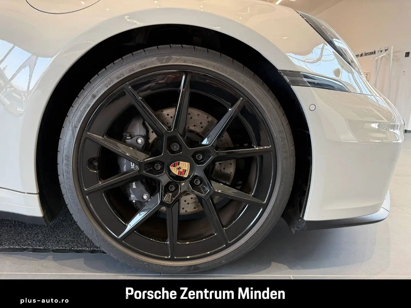 PORSCHE 992 911 Carrera InnoDrive Surround-View BOSE