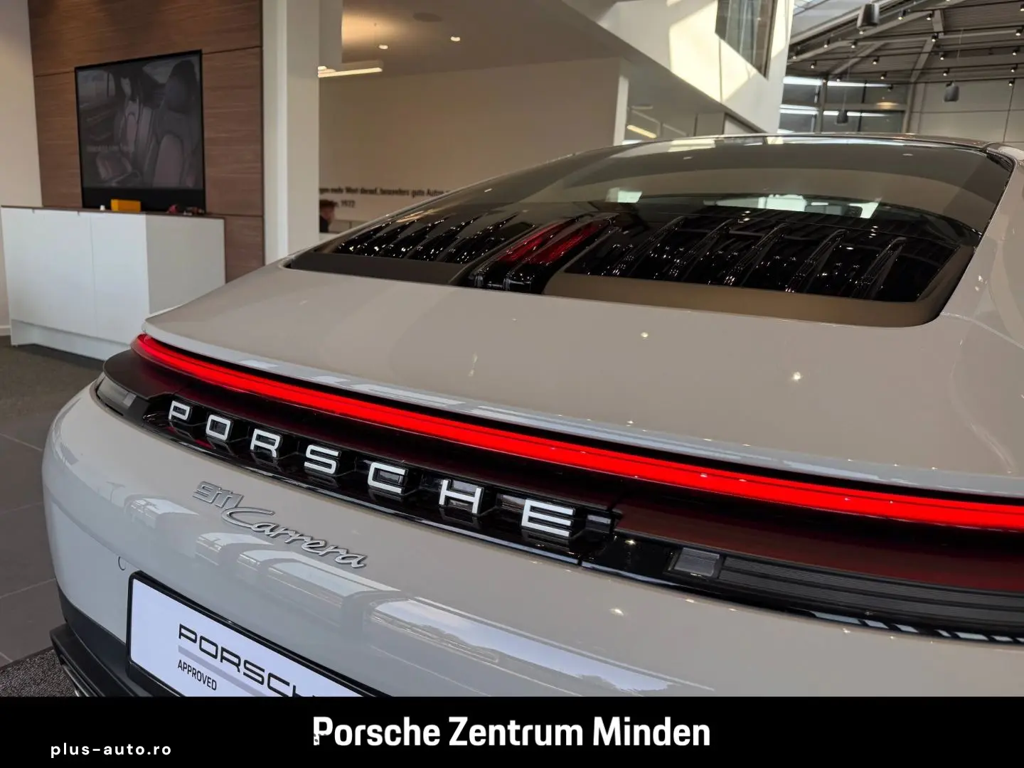 PORSCHE 992 911 Carrera InnoDrive Surround-View BOSE