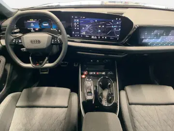 AUDI A5 Avant TFSI quattro S tronic S Line edition on