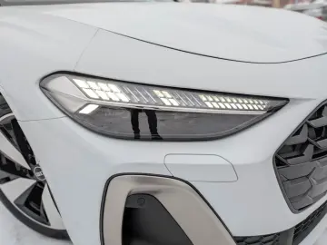 AUDI A5 Avant TDI S-Line   MATRIX B&O HUD TECH  19