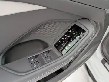 AUDI A5 Avant TDI S-Line   MATRIX B&O HUD TECH  19