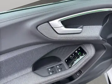 AUDI A5 Avant 2.0 TFSI S-tronic S line NAVI ACC MATRI