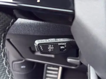 AUDI A5 Avant 2.0 TFSI S-tronic S line NAVI ACC MATRI