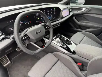 AUDI A5 Avant TDI S tronic  S line  Tech Plus