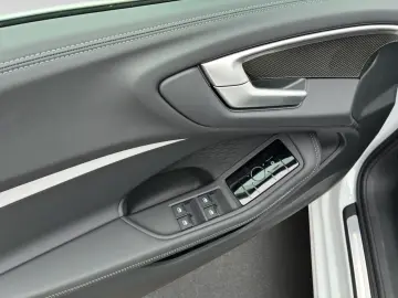 AUDI A5 Avant TDI NAVI LED B&O HUD KAMERA LEDER 18ZOL